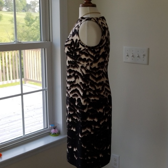Banana Republic Animal Print Shift Dress - Picture 2 of 8